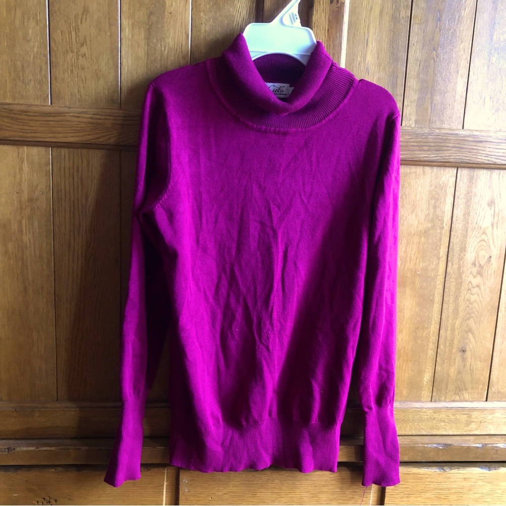 fuchsia Turtleneck long sleeve shirt
